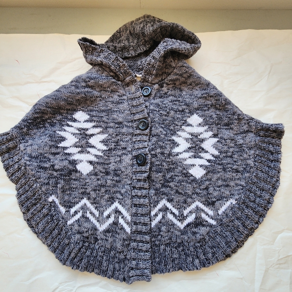 Oshkosh Genuine Tribal Knit Button Front Girls Hoodie Poncho Size 4T